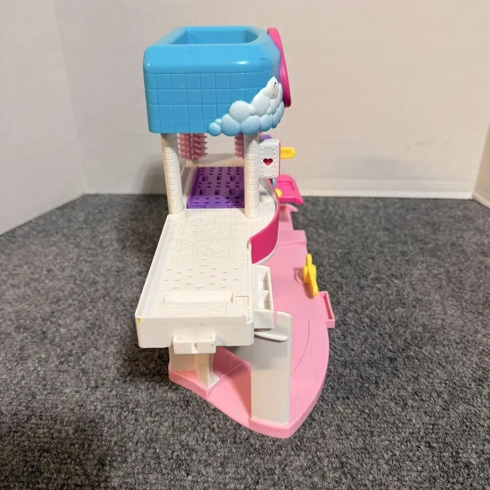 Shopkins Cutie Cars Splash 'n' Go Spa Wash Playset Moose Pink Car Wash Toy